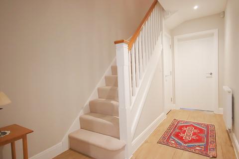 27 Bowling Lane, Billingshurst, RH14 9FT