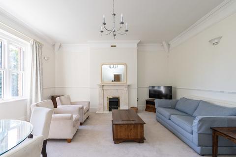 2 bedroom apartment to rent, Westcott Street, Westcott