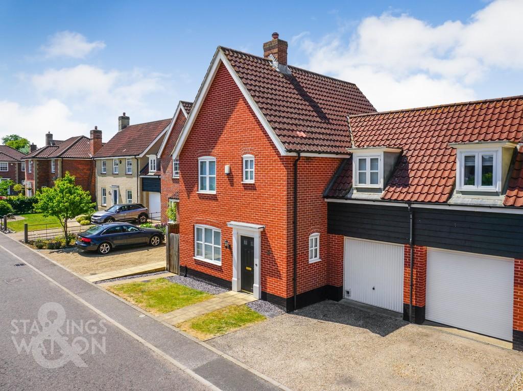 Sowdlefield Walk, Mulbarton, Norwich 3 bed link detached house for sale