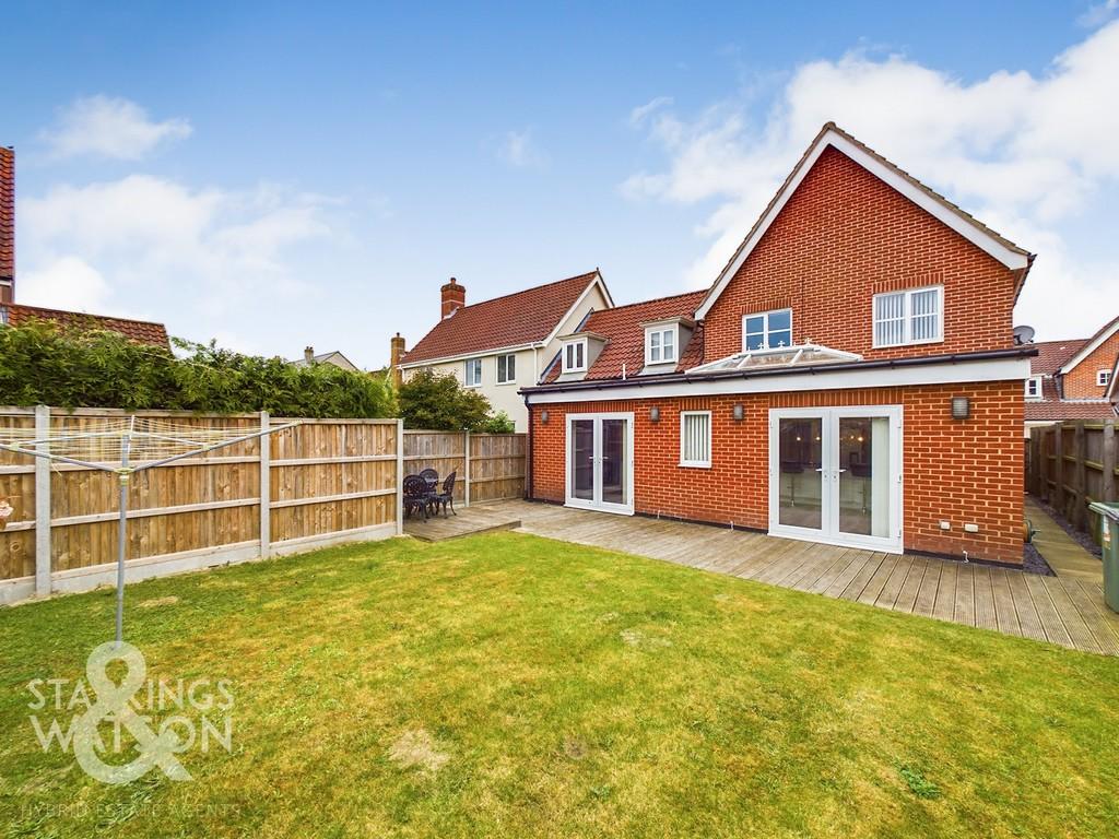 Sowdlefield Walk, Mulbarton, Norwich 3 bed link detached house for sale