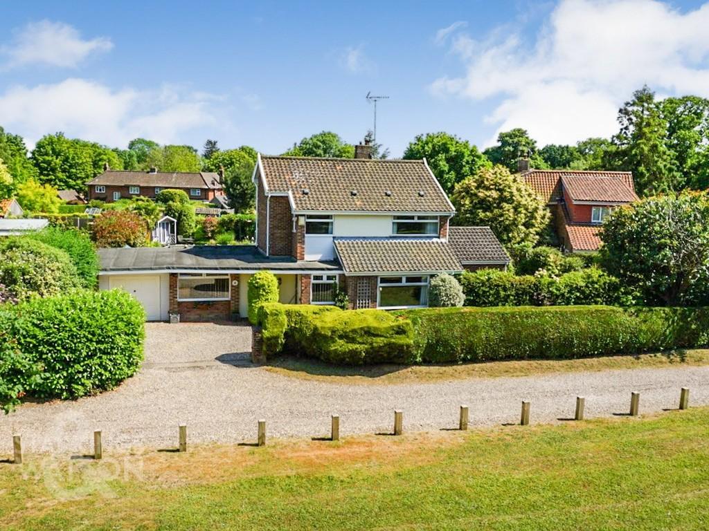 Plumstead Road, Thorpe End, Norwich 4 bed detached house £625,000