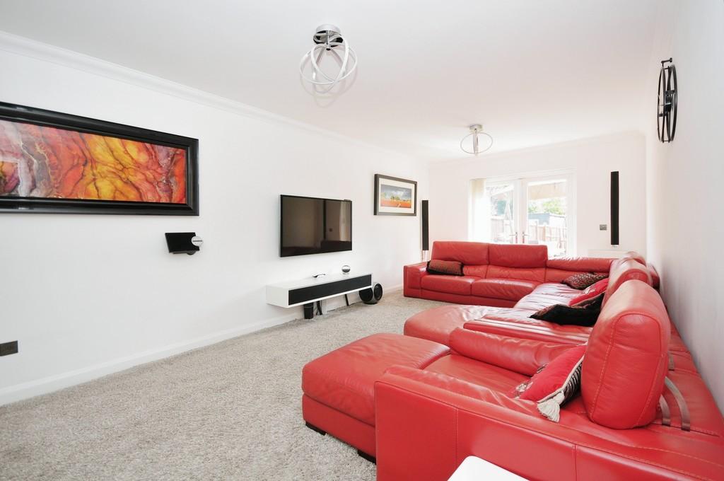 Sevenoaks Way, Orpington 5 bed semidetached house for sale £775,000