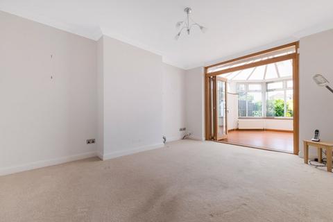 7 Derwent Crescent, Bexleyheath, DA7 4NH