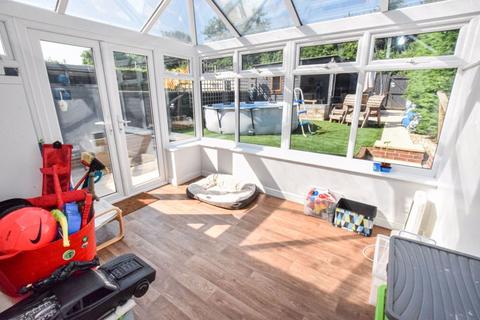 58 Bowring Close, Exeter, EX1 3TU
