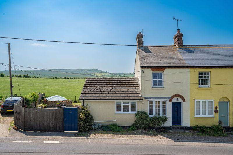 Leighton Road, Edlesborough 2 bed terraced house for sale £340,000