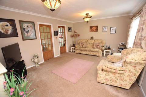 17 Cherrill Gardens, Bude, EX23 8SL