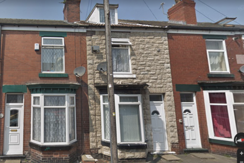 2 bedroom end of terrace house to rent, Co-Operative Street