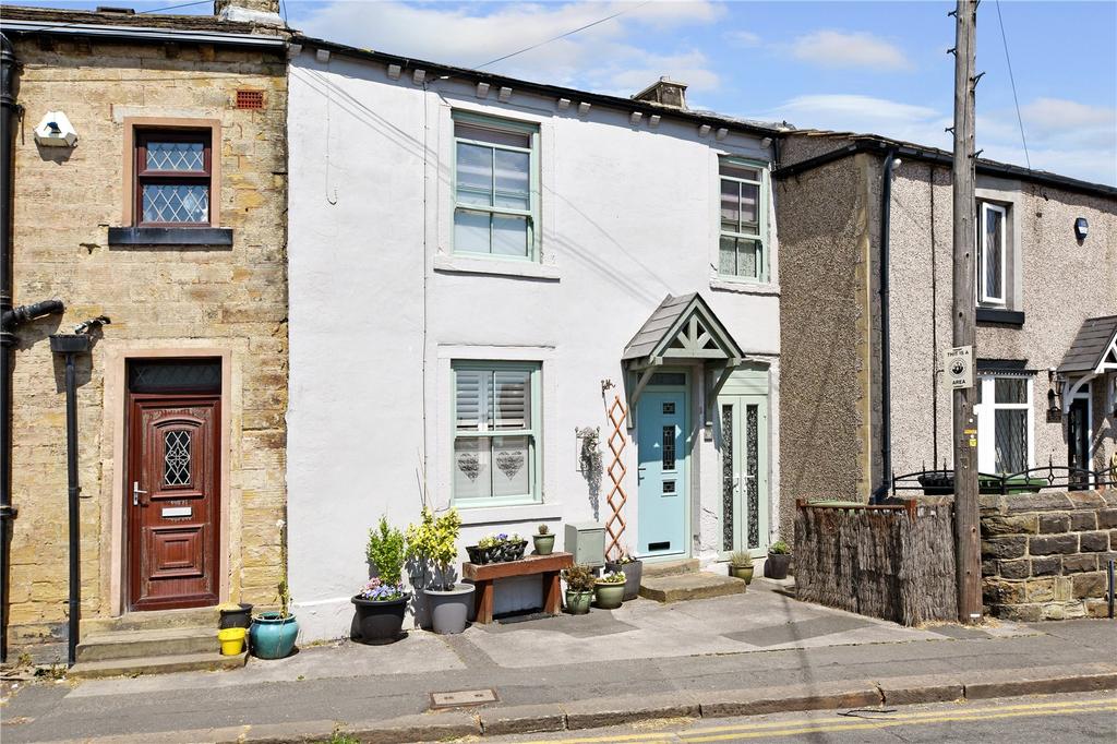 Bradford Road, Drighlington, Bradford, West Yorkshire 2 bed terraced