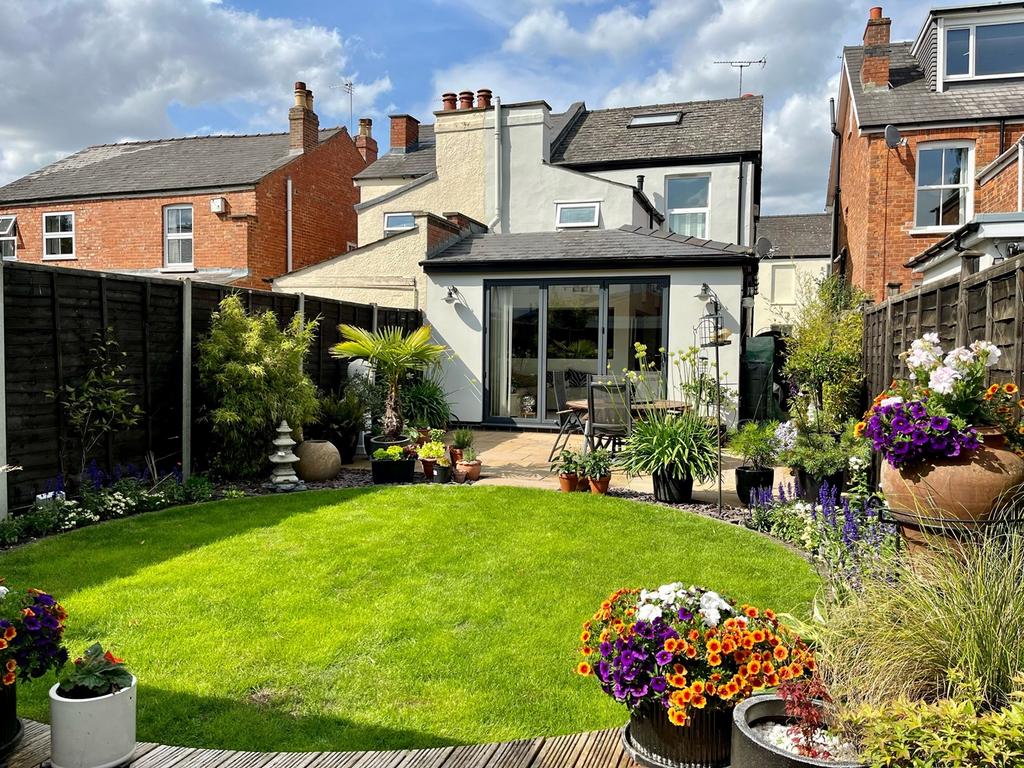 Gordon Road, Leckhampton, Cheltenham, GL53 2 bed semidetached house