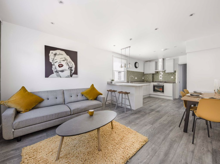 Bickley Street, Tooting Broadway SW17 2 bed flat £2,102 pcm (£485 pw)