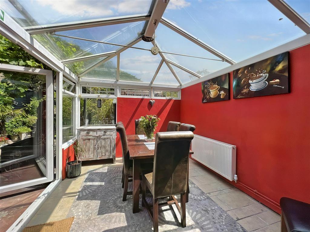 Breakfast Room