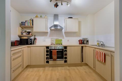 67 Birch Meadow Close, Warwick, CV34 4TZ