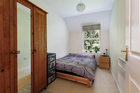 67 Birch Meadow Close, Warwick, CV34 4TZ
