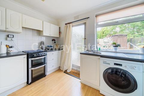 22 Pursley Road, London, NW7 2BT