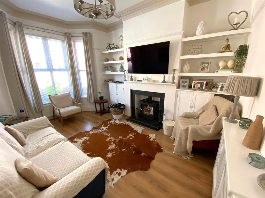 Clifton Street, Hornsea 4 bed terraced house for sale £229,950
