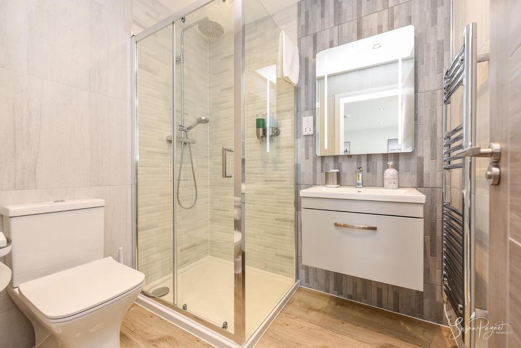 Bedroom Two Ensuite