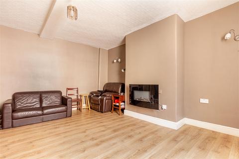 4 bedroom end of terrace house for sale, London Road, Worcester