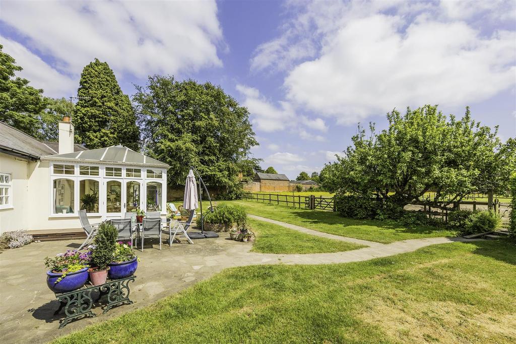 HIGH ROAD, GARDEN COTTAGE (5).jpg