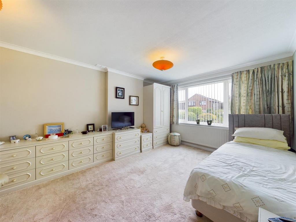 Bedroom: