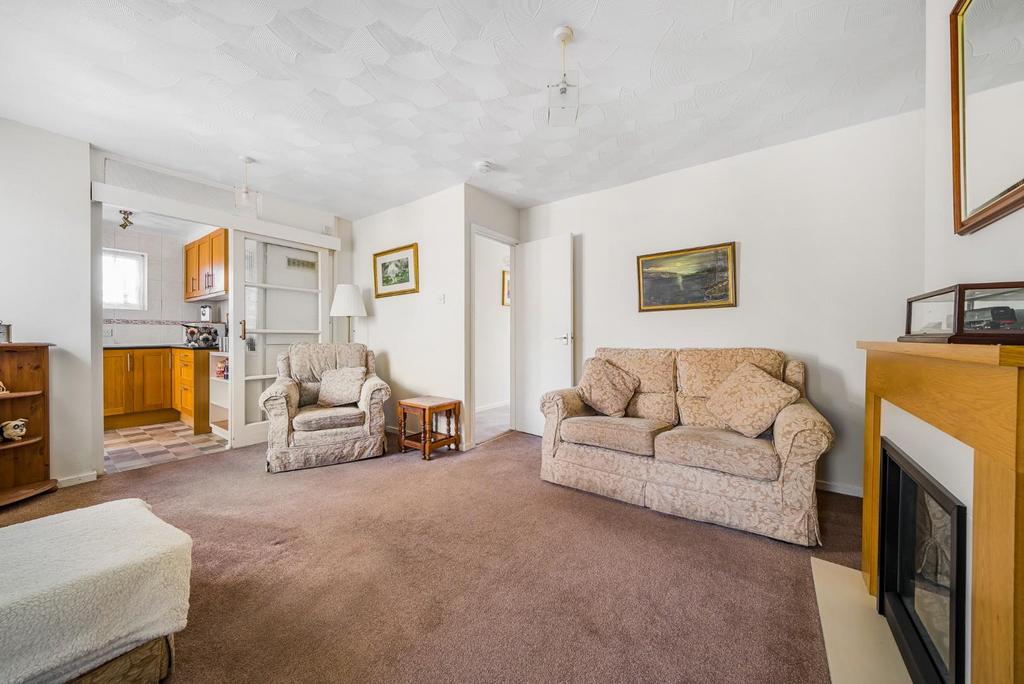 Harvey Road, Willesborough, Ashford TN24 2 bed semidetached bungalow