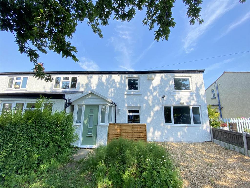 Fornalls Green Lane, Meols, Wirral 3 bed semidetached house £319,950