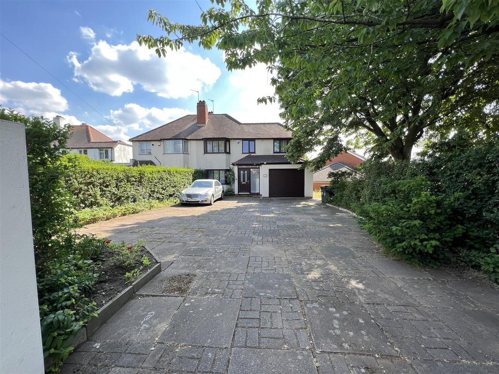 Hamstead Road, Great Barr, Birmingham 3 bed semidetached house for