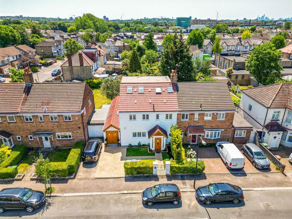 82 Higham Station Avenue-2.jpg