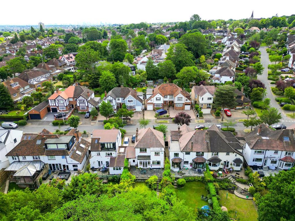 9, Forest Way drone-14.jpg