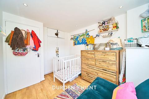 1 Florence Close, Hornchurch, RM12 6LD