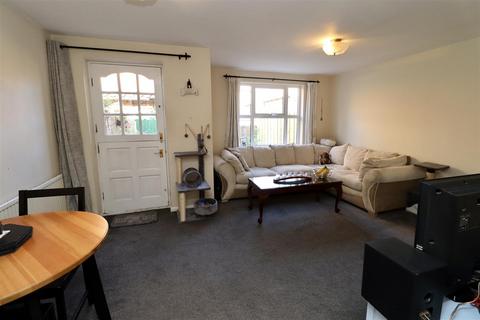 8 Church Close, Market Weighton, York, YO43 3BD
