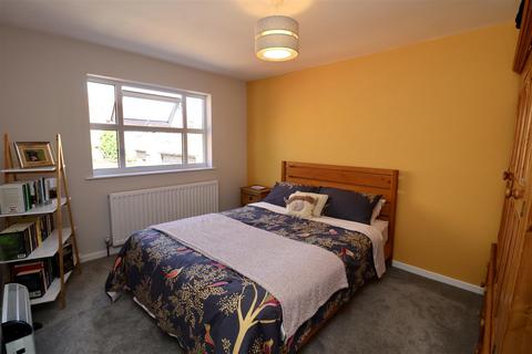 8 Church Close, Market Weighton, York, YO43 3BD