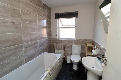 8 Church Close, Market Weighton, York, YO43 3BD