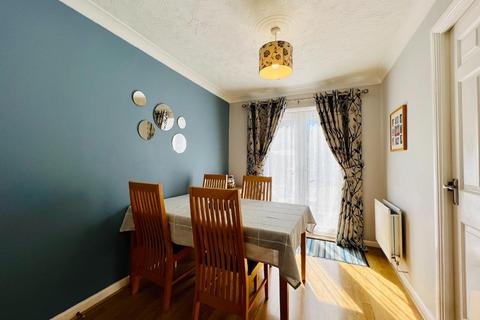 13 Corner Field, Kingsnorth, Ashford, TN23 3NH