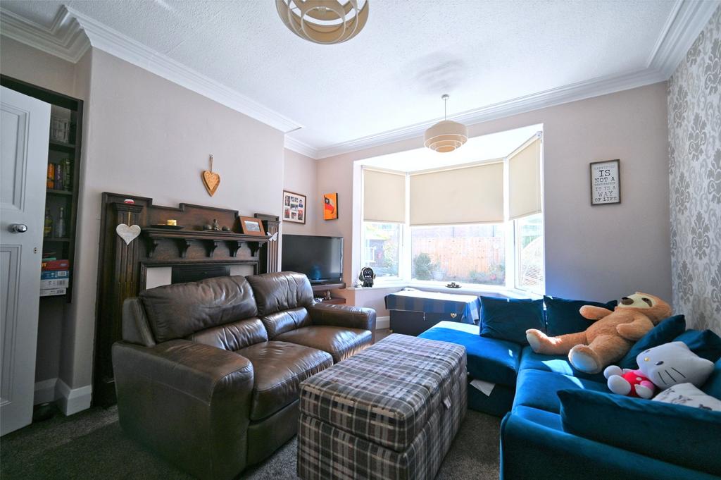 Westlands Road, Darlington, DL3 3 bed semidetached house £190,000