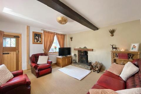 241 Buxton Road, Furness Vale, High Peak, SK23 7PZ