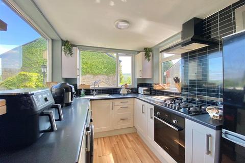 241 Buxton Road, Furness Vale, High Peak, SK23 7PZ