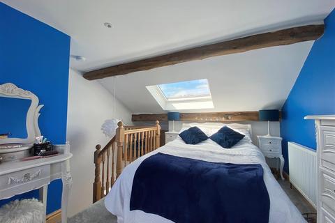 241 Buxton Road, Furness Vale, High Peak, SK23 7PZ