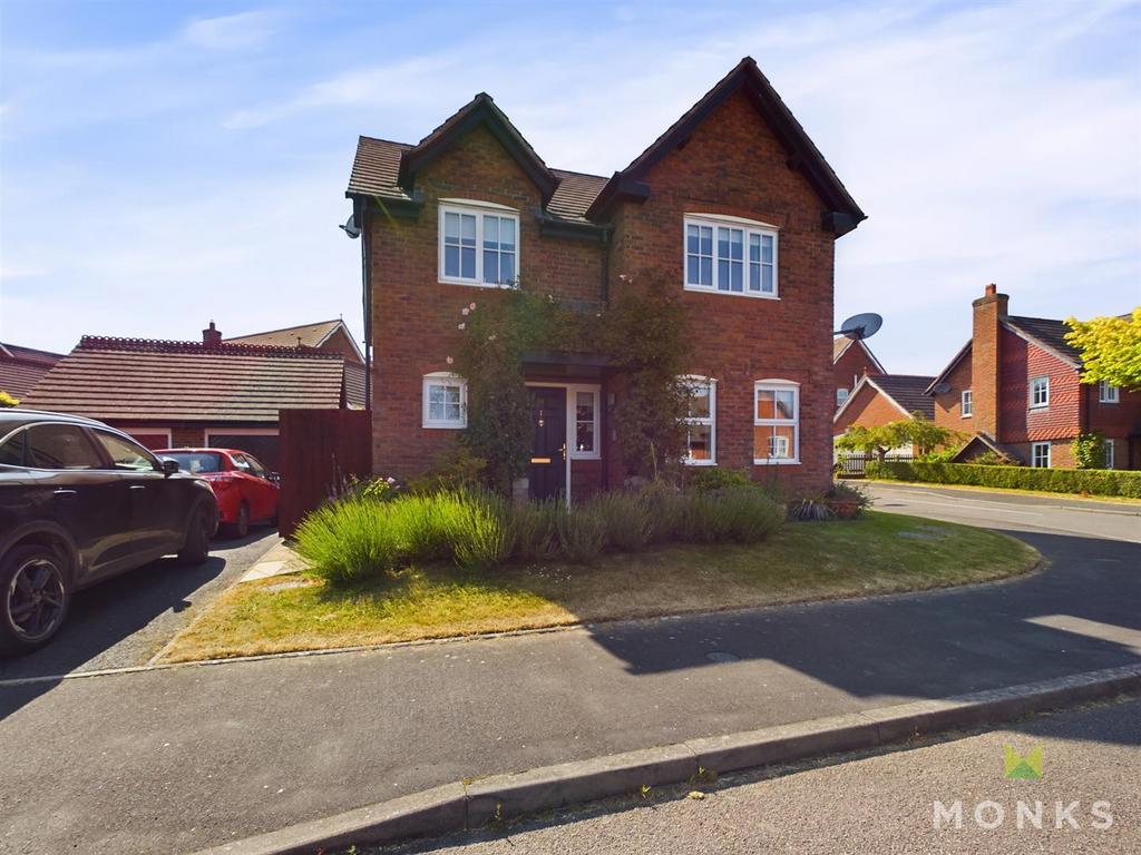 Whitridge Way, Trefonen, Oswestry 4 bed detached house for sale £350,000