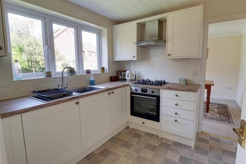 6 Daffodil Close, Abbeymead, Gloucester, GL4 4AF