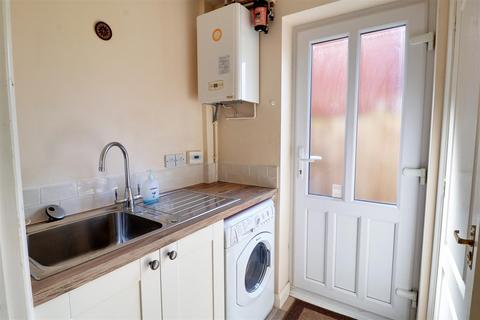 6 Daffodil Close, Abbeymead, Gloucester, GL4 4AF