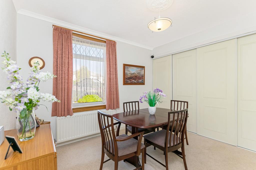 56 Mina Crescent, Kinglassie, Fife KY5 0XS 3 bed semidetached house