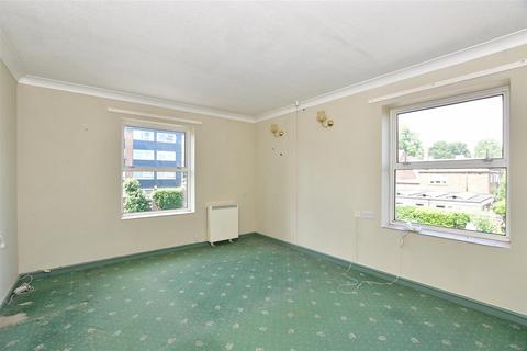 2 bedroom flat for sale - Palmerston Road, Buckhurst Hill, Essex