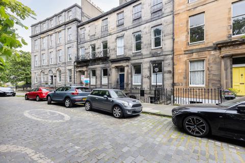 3 bedroom flat for sale, 3a Royal Crescent, New Town, Edinburgh