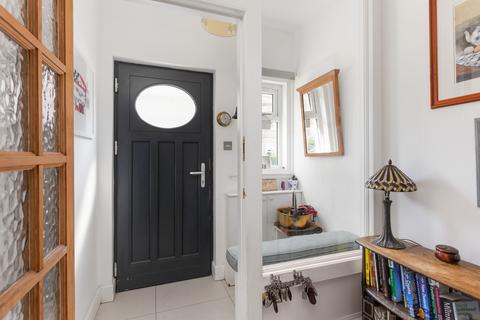 8 Darnell Road, Edinburgh, EH5 3PL