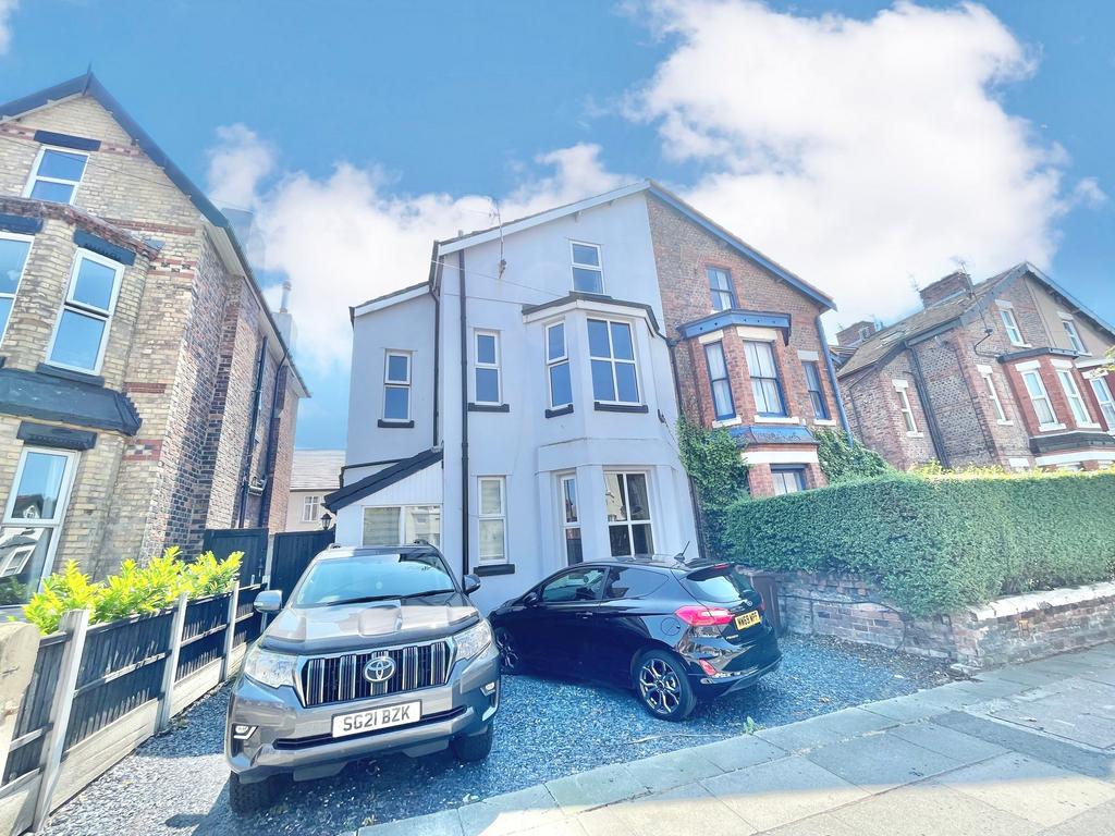 Cambridge Road, Seaforth, L21 5 bed semidetached house for sale £250,000