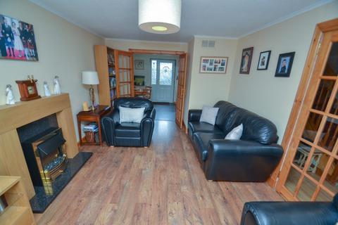 16 Addison Grove, Thornliebank, Glasgow, G46 8ED