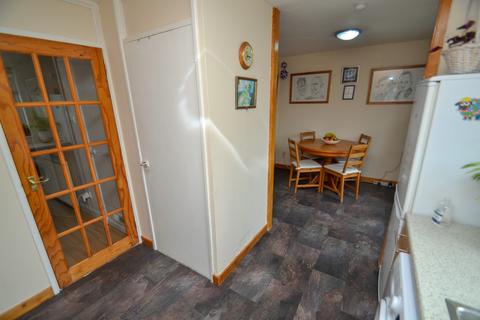 16 Addison Grove, Thornliebank, Glasgow, G46 8ED