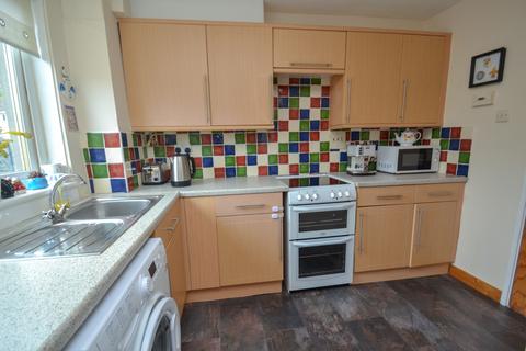 16 Addison Grove, Thornliebank, Glasgow, G46 8ED