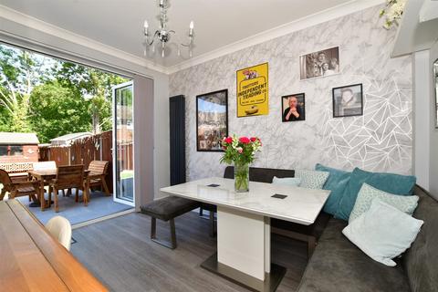 69 Guy Road, Wallington, SM6 7LZ