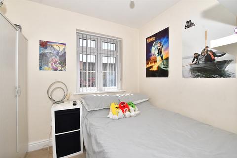 69 Guy Road, Wallington, SM6 7LZ
